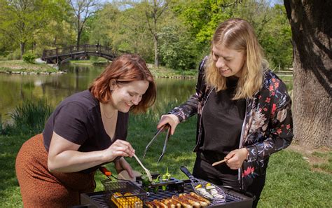 Lighting, cleaning, safety | 6 practical barbecue tips