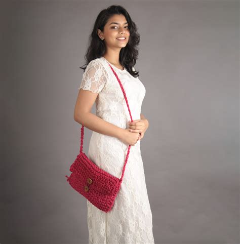 Katran Crochet Sling Bag – Itihasikala
