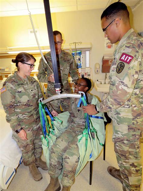 Madigan Army Medical Center trains techs | Article | The United States Army