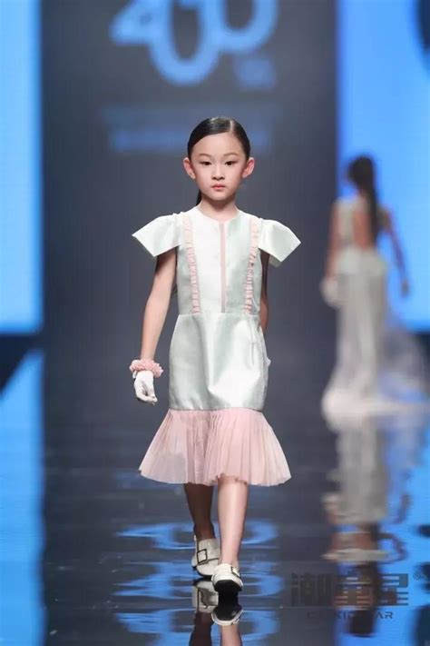 Showkids中国首席少儿模特大赛：从这里看见未来_凤凰时尚