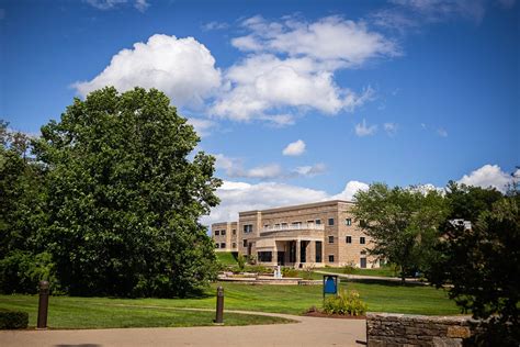 Assumption University - Acceptance Rate, Deadlines & Admission Info