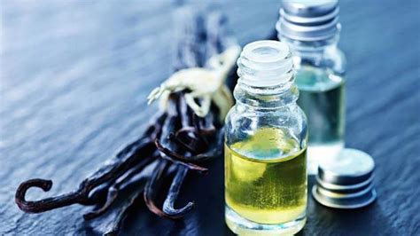Elevating evening showers with vanilla oil
