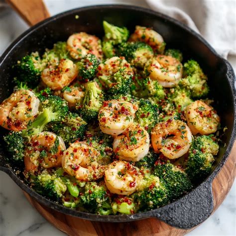 Garlic Butter Broccoli and Shrimp Skillet – EatWithMia.Com