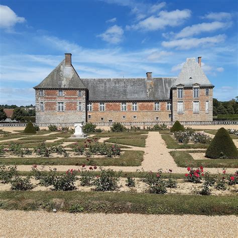 CHATEAU OF CARROUGES (Updated 2026) All You Need to Know BEFORE You Go ...