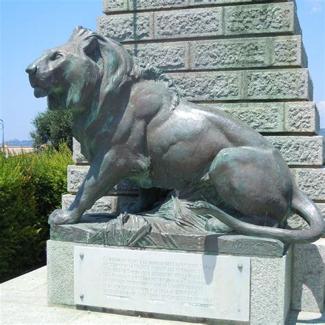 MONUMENT AUX MORTS DE BONIFACIO - All You Need to Know BEFORE You Go ...