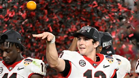 How Georgia's Stetson Bennett went from walk-on to College Football ...
