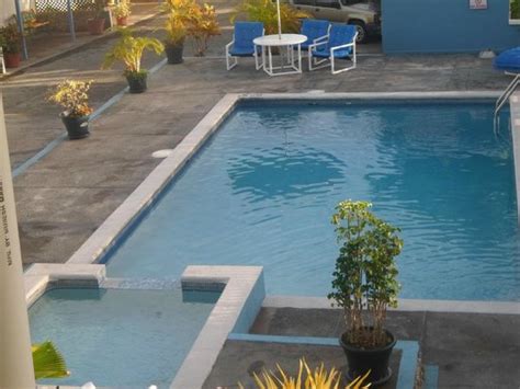 SUNSHINE HOLIDAY APARTMENTS (Tobago, Trinidad and Tobago) - Apartment ...