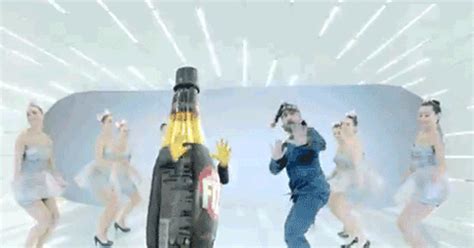 Appy Fizz invites people to Saif’s ‘Dream hangout’ | Advertising ...