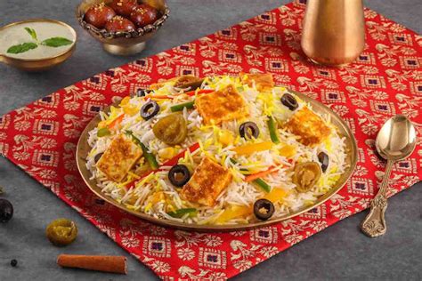 Offers & Deals on Zaitooni Paneer Dum Biryani (Veg Paneer Dum Biryani ...