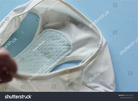2,169 팬티라이너 Images, Stock Photos & Vectors | Shutterstock