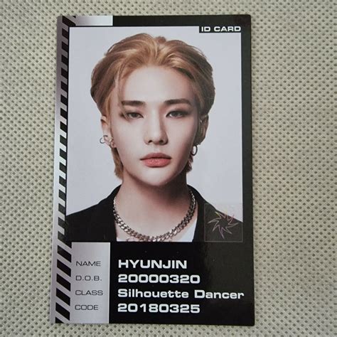 ஸ்ட்ரா கிட்ஸ் ] k-pop STRAY KIDS அதிகாரப்பூர்வ மினி | Ubuy India