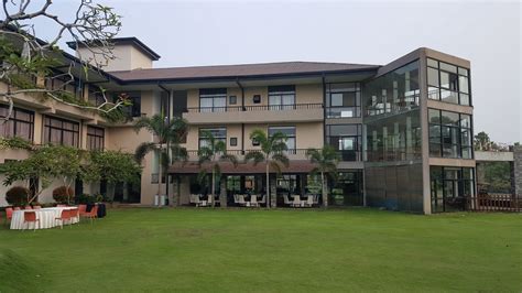 VINRICH LAKE RESORT (Piliyandala) - Hotel Reviews & Photos - Tripadvisor