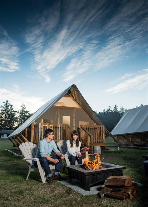 OTENTIKS AT FORT RODD HILL NATIONAL HISTORIC SITE (Victoria ...