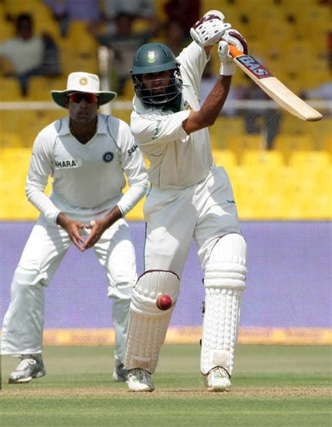 Hashim Amla drives on his way to 16 | ESPNcricinfo.com