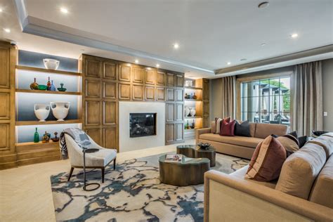 High-Rise Living 的图像结果