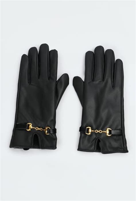 Buy Winter Accessories for Women Online in India | Max Fashion