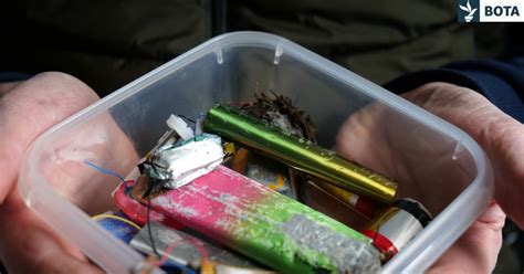 Ndalimi i cigareve elektronike njëpërdorimëshe në Britani ndihmon ...