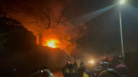 Massive fire erupts at closed Incab Industries Jamshedpur | The Avenue Mail