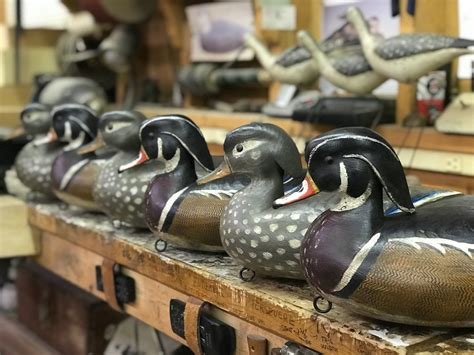 Mark Daisey, Antique Style Wood Duck Decoys | Decoy carving, Bird ...