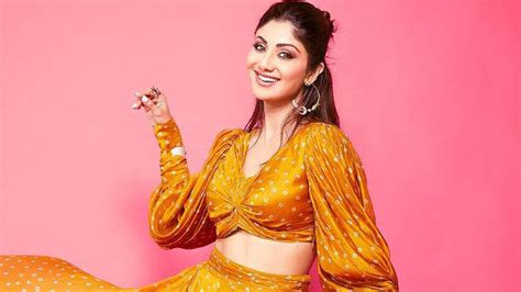 Shilpa Shetty Kundra’s yellow bandhini lehenga is just right for your ...