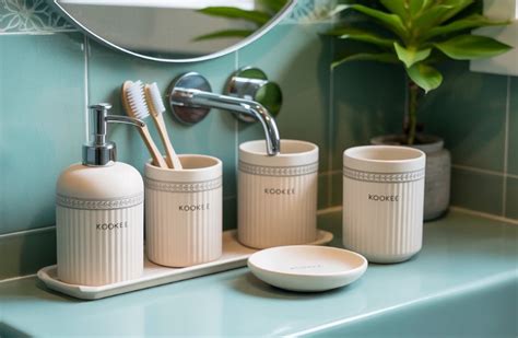 Best Ceramic Bathroom Accessories Sets for Indian Small Bathrooms in 2 ...
