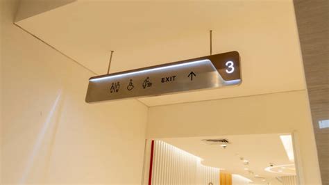 Building Interior Signage 的图像结果