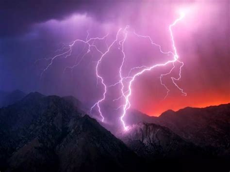 Lightning Strikes Could Have Sparked Life On Earth, New Study Claims