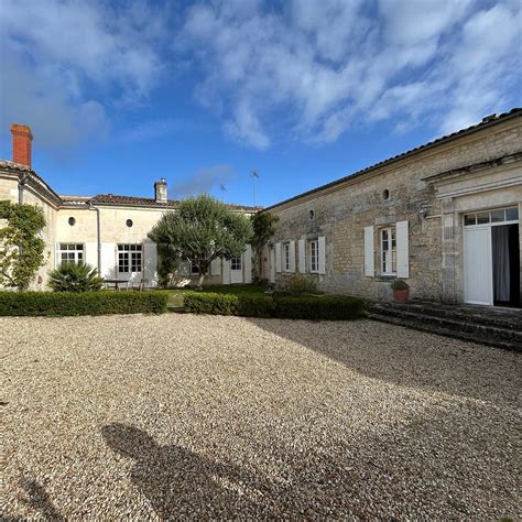 LA CASCADE DE SAINTONGE (Saint-Meme-les-Carrieres) - B&B Reviews ...