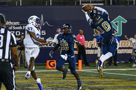 Florida International Panthers vs. Middle Tennessee State Blue Raiders ...