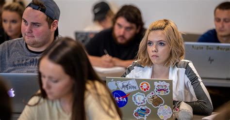 Minor in International Business Minor | Ball State University