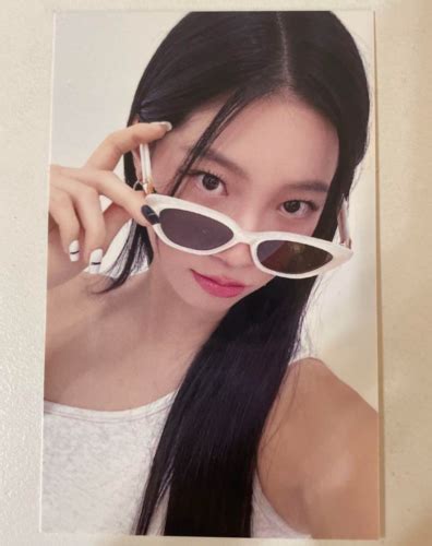 LE SSERAFIM UNFORGIVEN Universal music store UMS | Ubuy India