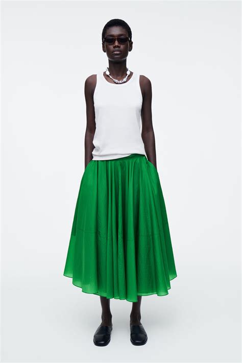 FALDA MIDI DE CORTE CIRCULAR - VERDE | COS