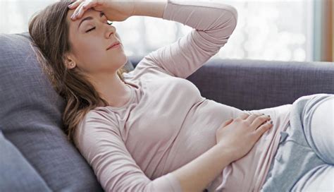 6 Home Remedies To Get Rid of Bloating - lifeberrys.com