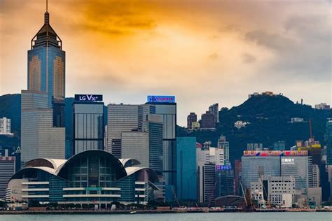 【为什么内地人去香港最多只能待7天？其中的原因原来是这样| 大家都知道】_傻大方