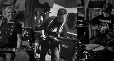 The Riffs Rock Crown & Anchor!, Crown and Anchor, Thousand Oaks, 27 ...