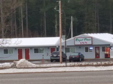 ROYAL PINES INN (Carlton) - Hotel Reviews & Photos - Tripadvisor