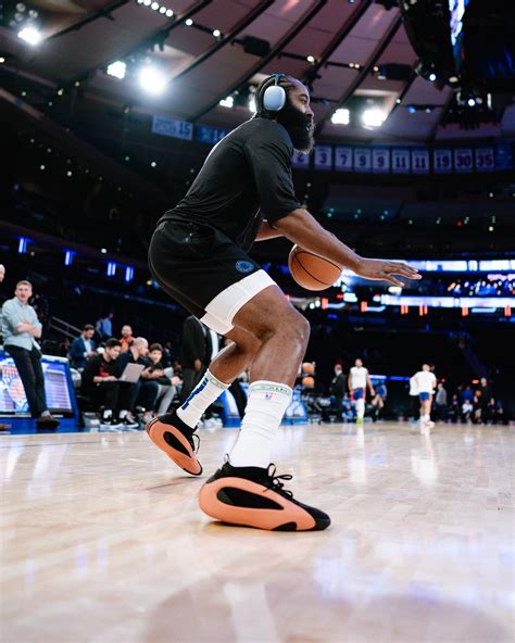 james-harden-adidas-harden-vol-8-best-hoop-shoe-of-the-year (2) - KENLU.net