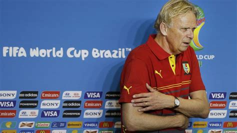 Cameroon manager Volker Finke defends team's unity - ESPN
