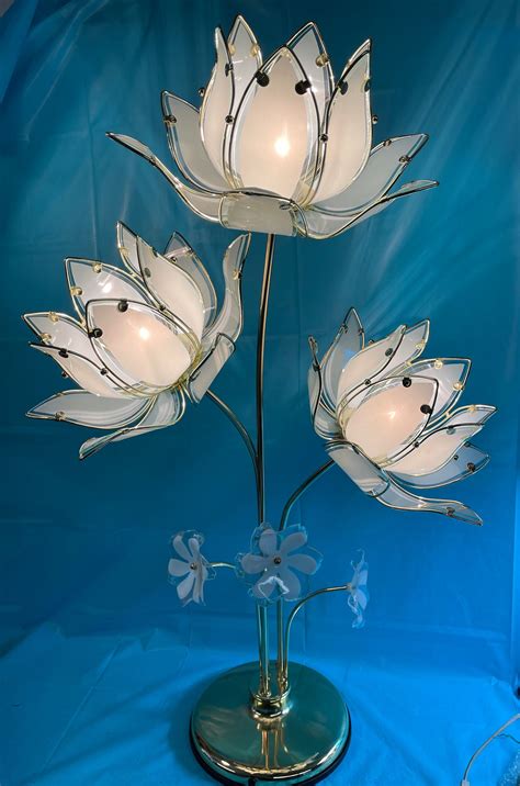 Mid Century Modern Vintage Hollywood Regency White Glass Lotus Flower ...