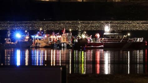 Washington DC plane crash: What happened 30 seconds before collision ...