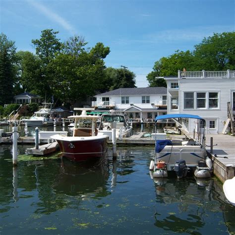 WILSON BOAT HOUSE - Restaurant Reviews, Photos & Phone Number - Tripadvisor