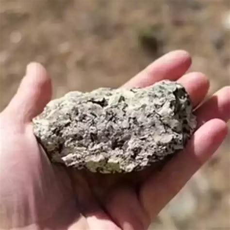 Discovery of over 2,000,000,000 tons of rare Earth mineral found in US could make country the ...