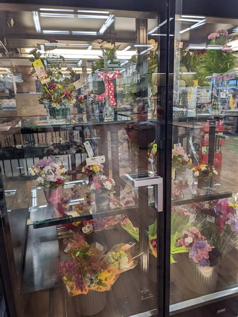 LYNN'S DAKOTAMART - Pierre SD - Hours, Directions, Reviews - Loc8NearMe