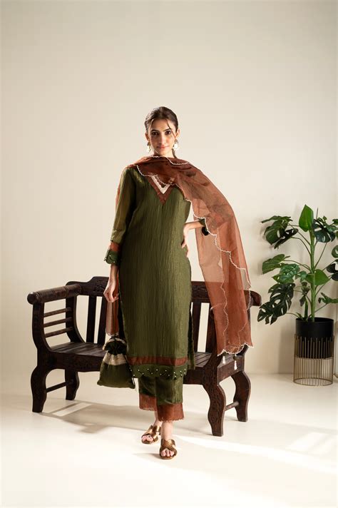 Chinar-Oak Green Suit Set – Sitarah