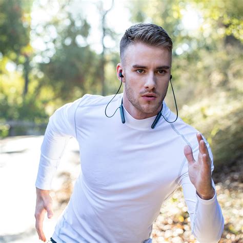 Sony WI-SP510 Wireless Sports Extra Bass in-Ear Headphones with 15 hrs ...