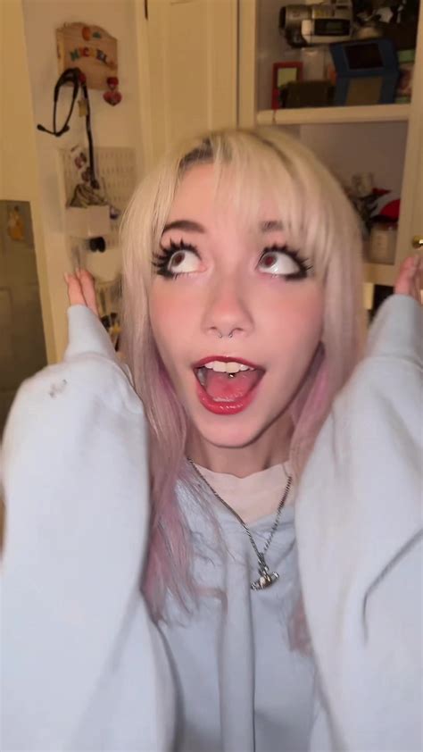 Jade (@iluvmeww) - Urlebird