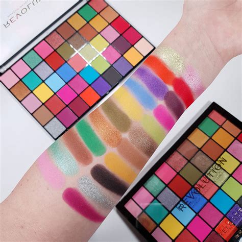 Makeup Revolution Maxi Reloaded Palette Colour Wave – HOK Makeup
