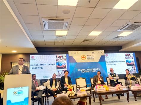 Free photo : Swasthy or shiksa par charch.