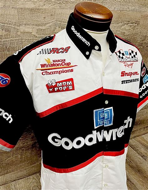 Pin by Elvid Fajardo on ropa | Nascar outfit, Racing shirts, Mens outfits