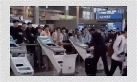 Old Video Falsely Shared As Man Smashing "Vaccine Passport Machine" | BOOM